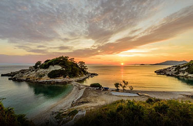 Private Tours: the beach of Simos in Elafonisos from above