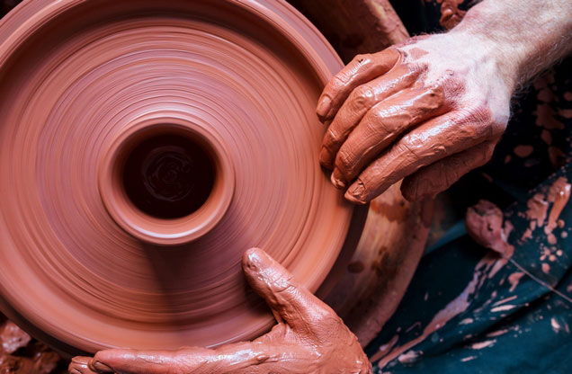 Nafplion Ceramic Pottery Workshop Tour: Clay wheel ceramics