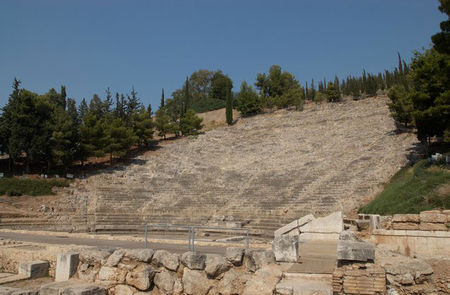 Argos Tour: perspective of the ancient theater of Argos
