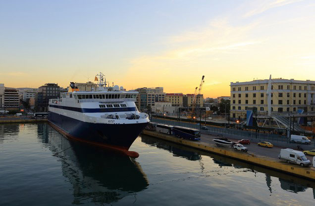 Athens or Piraeus Port to Sparta-Mystras and return: Ship stranded in the port of Piraeus