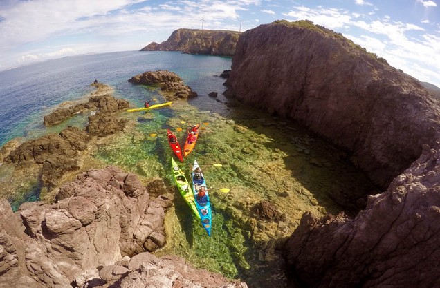 Wild Argolida Kayak Tour: canoe kayiak in the blue-green and clear waters of the Argolic Gulf