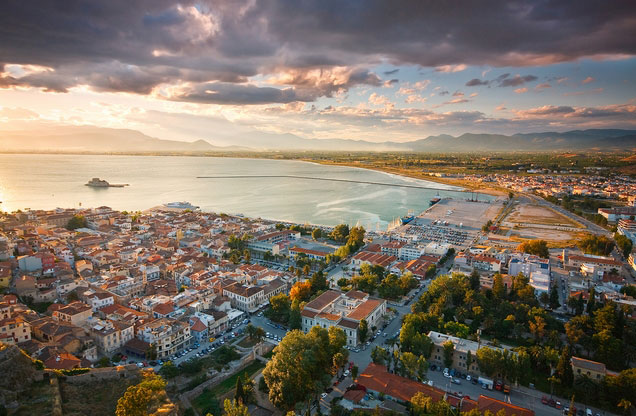 Κανάλι - Επίδαυρος - City Tour Ναύπλιο - Μυκήνες από Αθήνα: το Ναύπλιο από ψηλά το ηλιοβασίλεμα
